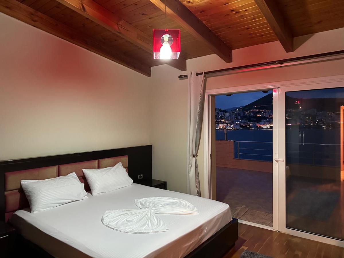 Penthouse Sea View Apartment Sarande Ngoại thất bức ảnh